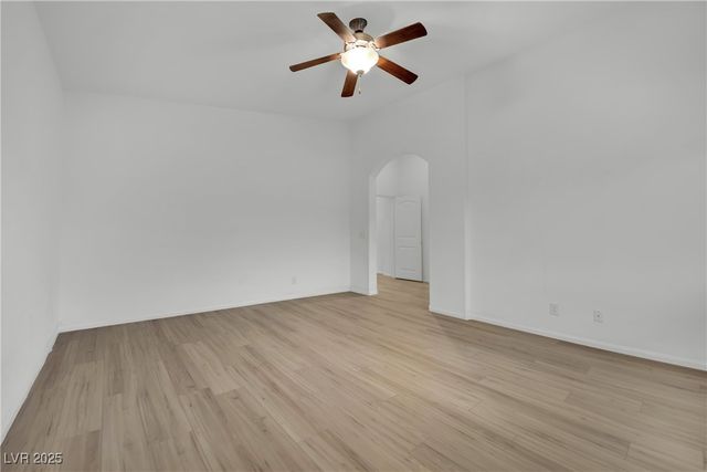 8212 Minots Ledge Avenue, Las Vegas, NV 89147