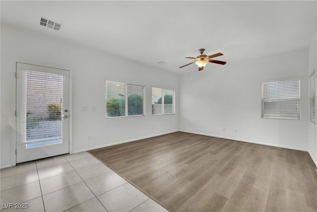 8212 Minots Ledge Avenue, Las Vegas, NV 89147