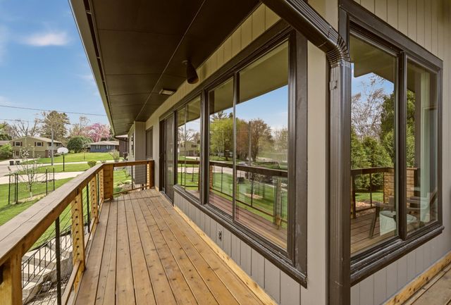 633 Folwell Lane SW, Rochester, MN 55902