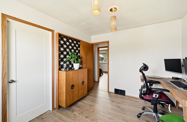 633 Folwell Lane SW, Rochester, MN 55902