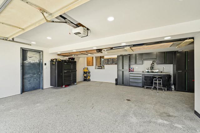 633 Folwell Lane SW, Rochester, MN 55902