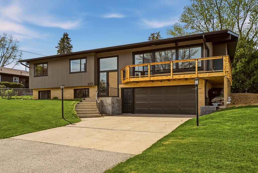 633 Folwell Lane SW, Rochester, MN 55902