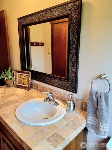 570 Drews Prairie Road, Winlock, WA 98596