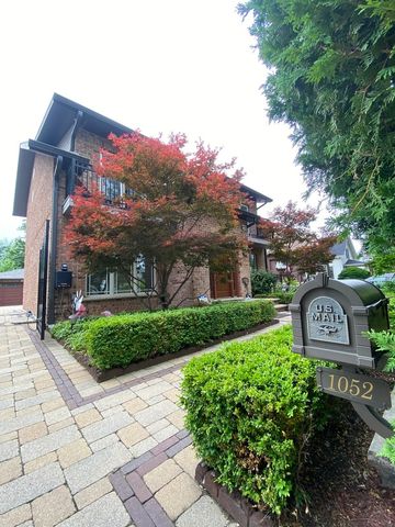 1052 Margret Street, Des Plaines, IL 60016