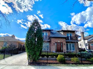 1052 Margret Street, Des Plaines, IL 60016