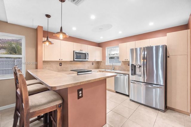 13220 SW 205th Ln, Miami, FL 33177