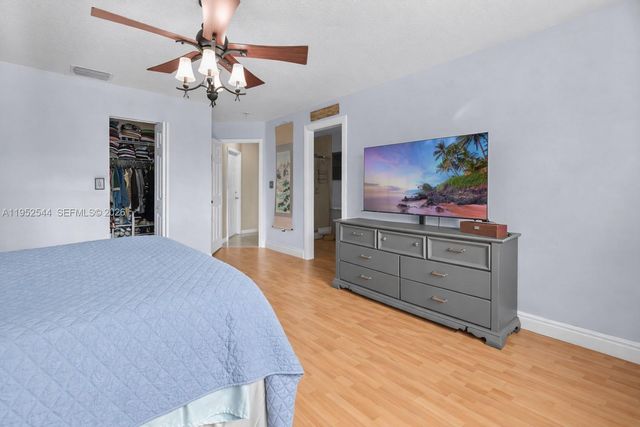 13220 SW 205th Ln, Miami, FL 33177