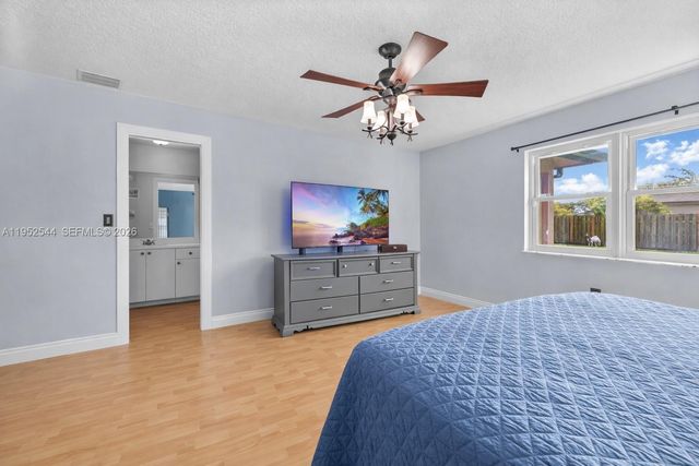 13220 SW 205th Ln, Miami, FL 33177