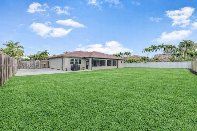 13220 SW 205th Ln, Miami, FL 33177