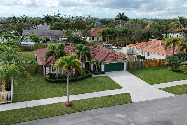 13220 SW 205th Ln, Miami, FL 33177