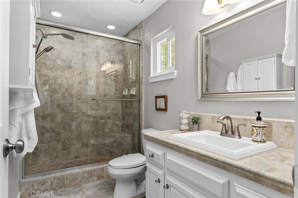 Image 33 of property listing at 9761 Lott Road, Durham, CA 95938