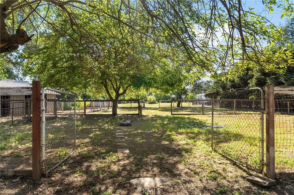 Image 63 of property listing at 9761 Lott Road, Durham, CA 95938