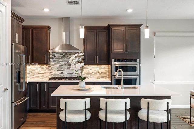 4510 W Pinehurst Trl W, Oakland Park, FL 33309