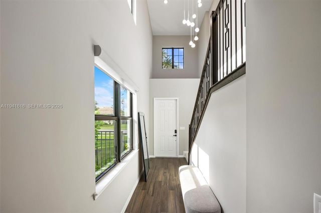 4510 W Pinehurst Trl W, Oakland Park, FL 33309