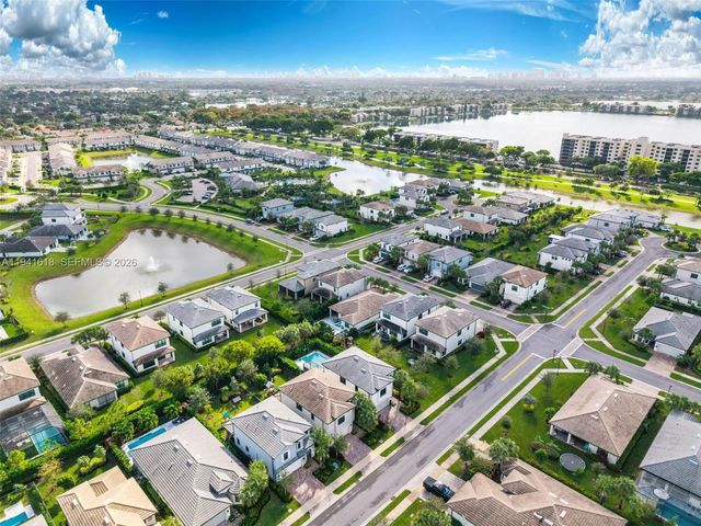 4510 W Pinehurst Trl W, Oakland Park, FL 33309