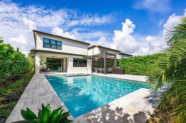 4510 W Pinehurst Trl W, Oakland Park, FL 33309