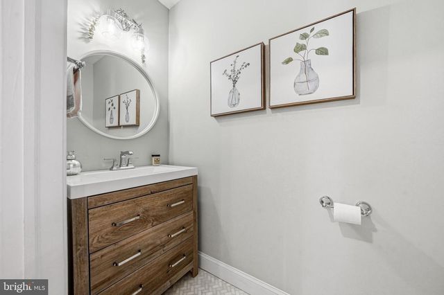 4179 MILADIES LN, Doylestown, PA 18902
