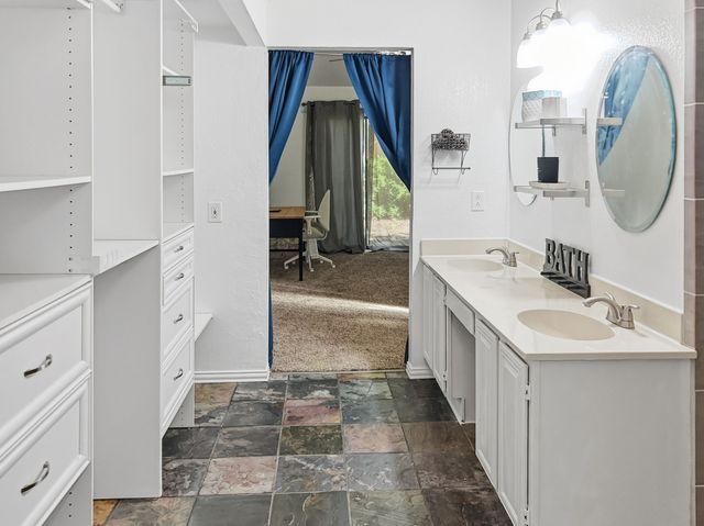 539 Ranch Trail 172, Irving, TX 75063