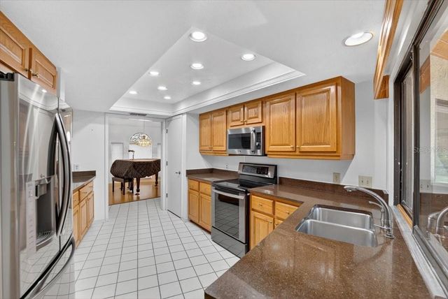 11205 KERRY HILLS COURT, Riverview, FL 33569