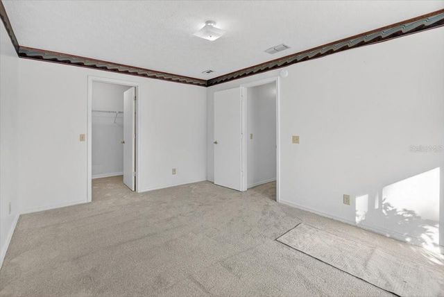 11205 KERRY HILLS COURT, Riverview, FL 33569