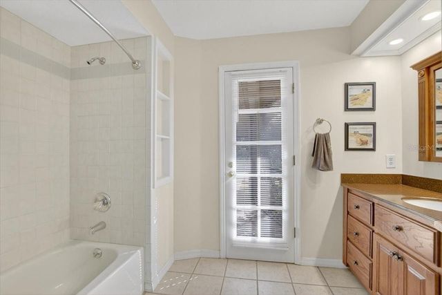 11205 KERRY HILLS COURT, Riverview, FL 33569