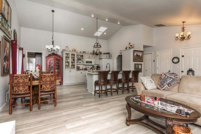 3393 NE Stonebrook Loop, Bend, OR 97701