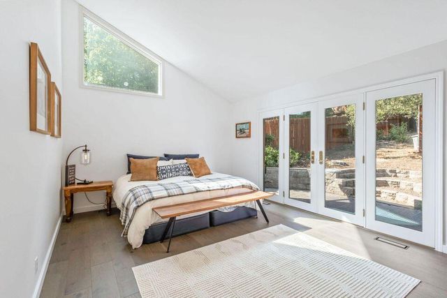 3393 NE Stonebrook Loop, Bend, OR 97701