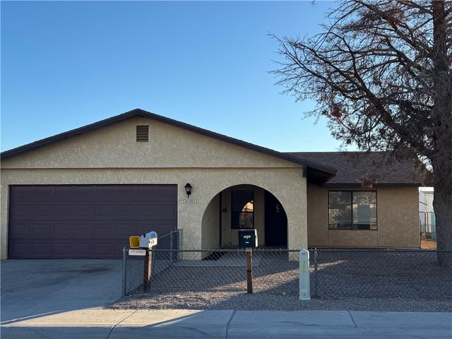3698 N Roosevelt Street, Kingman, AZ 86409
