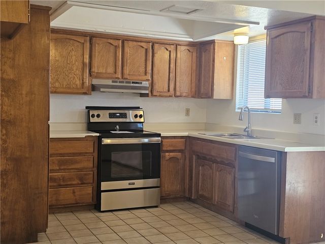 3698 N Roosevelt Street, Kingman, AZ 86409