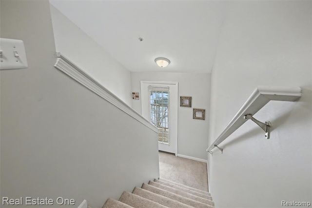 666 Lydia Lane, Pontiac, MI 48341