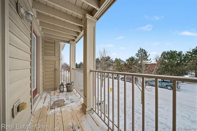 666 Lydia Lane, Pontiac, MI 48341