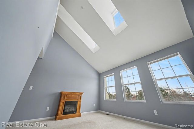 666 Lydia Lane, Pontiac, MI 48341