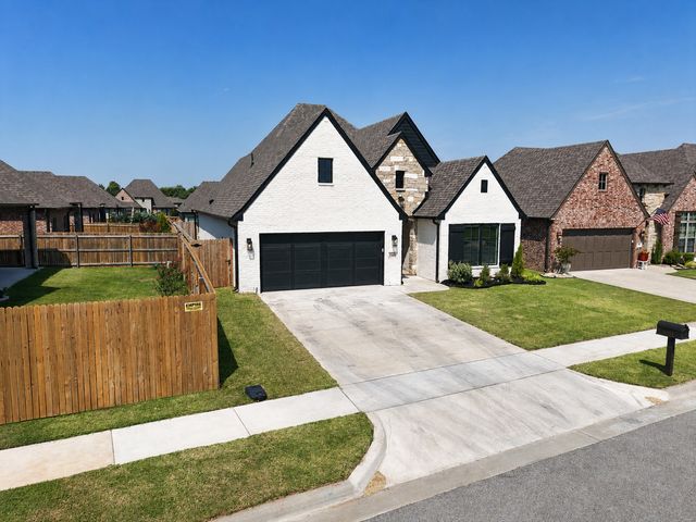7912 N 146th East Avenue, Owasso, OK 74055
