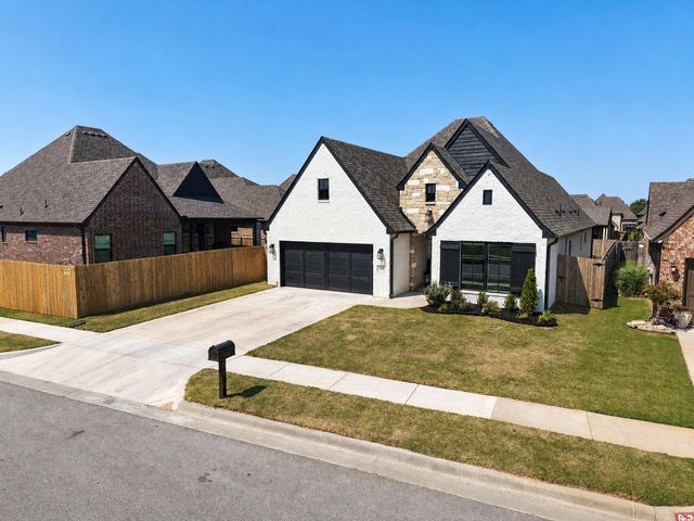 7912 N 146th East Avenue, Owasso, OK 74055