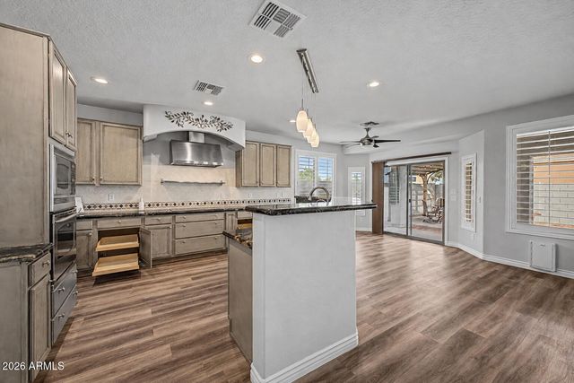 27623 N 65TH Drive, Phoenix, AZ 85083