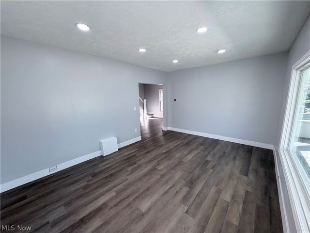 337 Lucas Street, Barberton, OH 44203