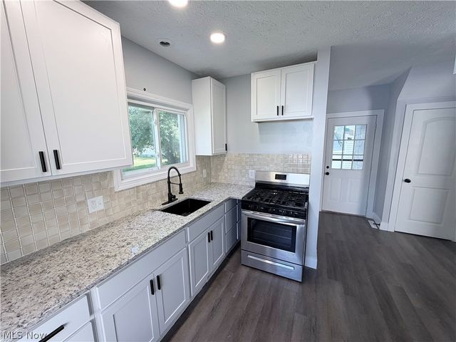 337 Lucas Street, Barberton, OH 44203