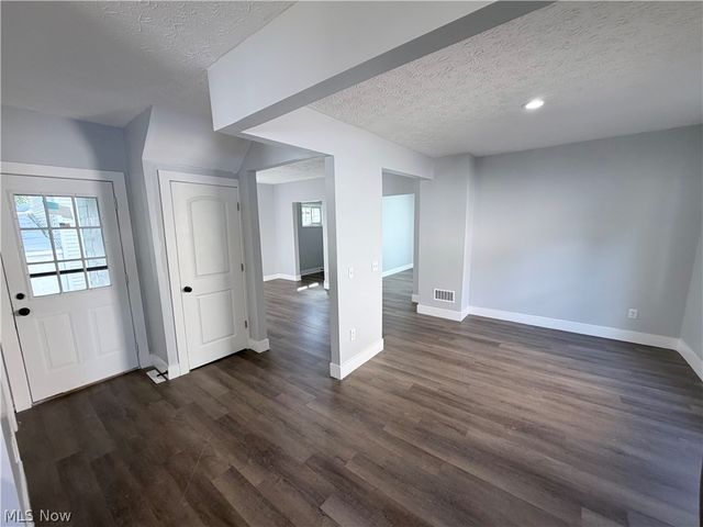 337 Lucas Street, Barberton, OH 44203