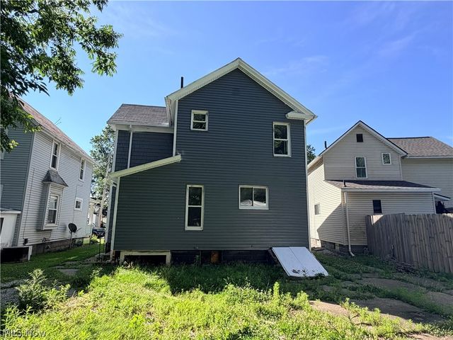 337 Lucas Street, Barberton, OH 44203