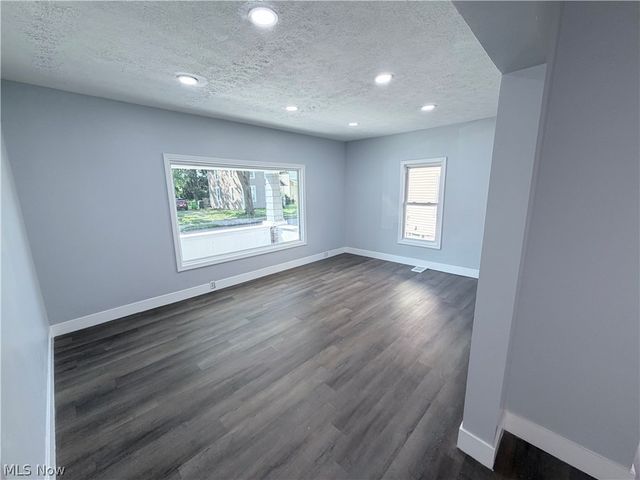 337 Lucas Street, Barberton, OH 44203