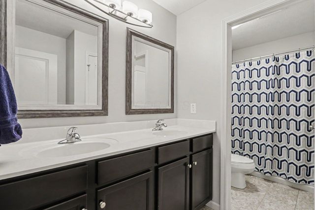1818 Stargrass Avenue, Grove City, OH 43123