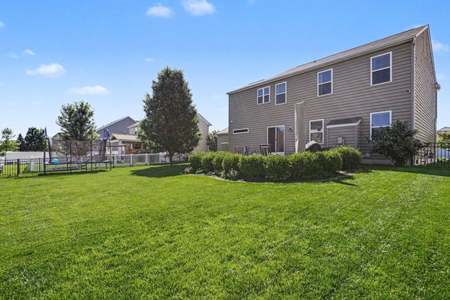 1818 Stargrass Avenue, Grove City, OH 43123