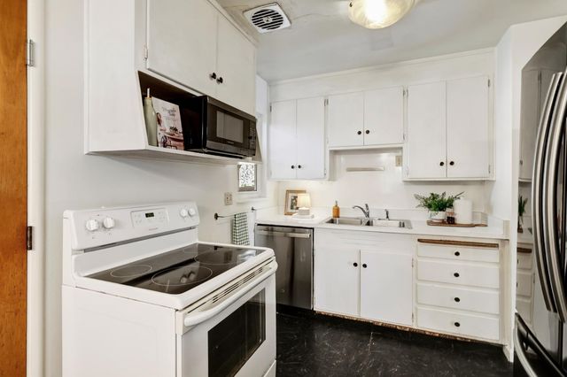 8788 Elm Avenue, Orangevale, CA 95662