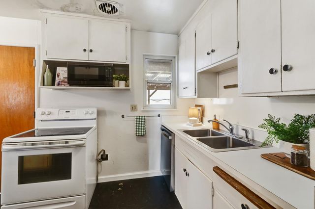 8788 Elm Avenue, Orangevale, CA 95662