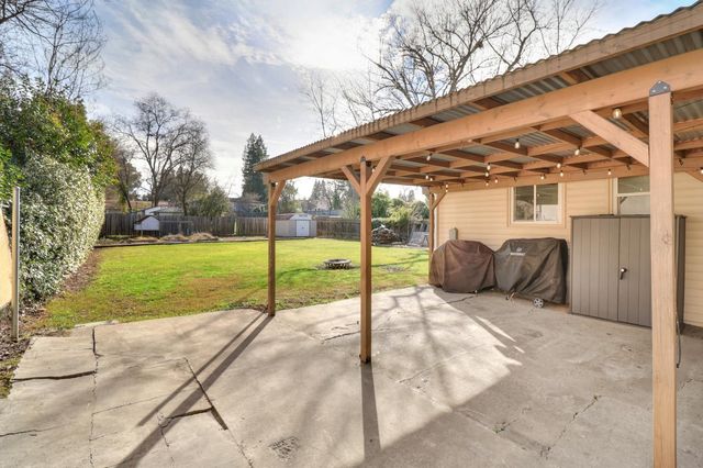 8788 Elm Avenue, Orangevale, CA 95662