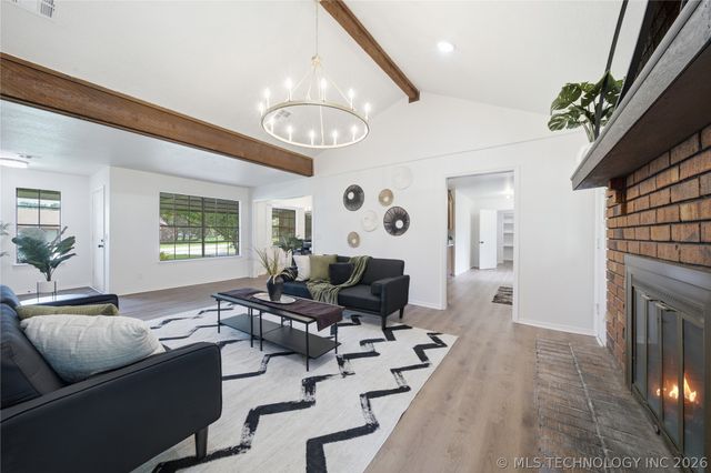 25302 E 64th Street S, Broken Arrow, OK 74014