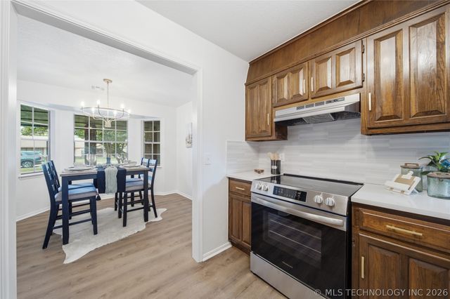 25302 E 64th Street S, Broken Arrow, OK 74014