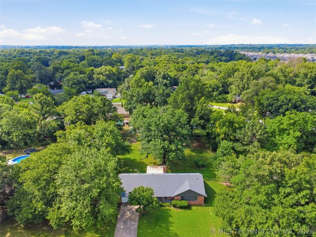 25302 E 64th Street S, Broken Arrow, OK 74014