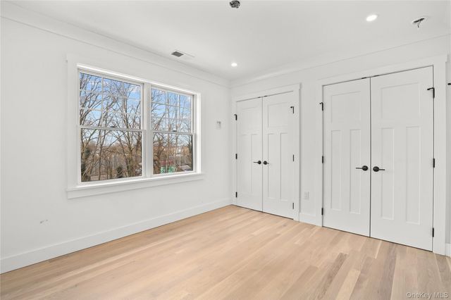 20 Hilltop Drive, Port Chester, NY 10573