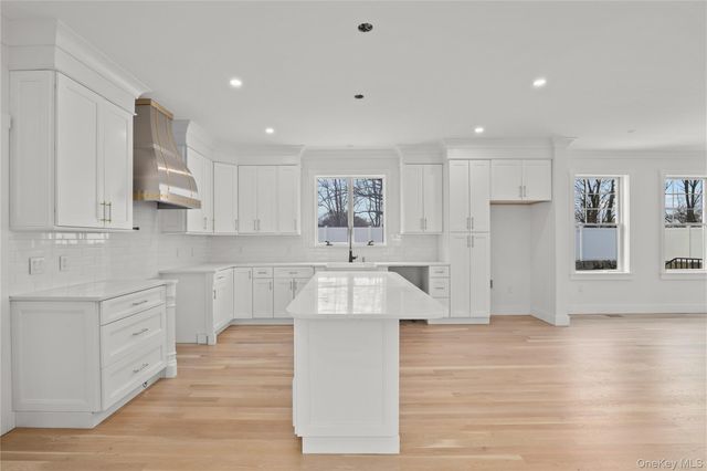 20 Hilltop Drive, Port Chester, NY 10573